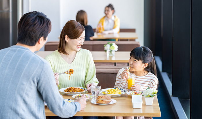 家族で楽しむ食事時間